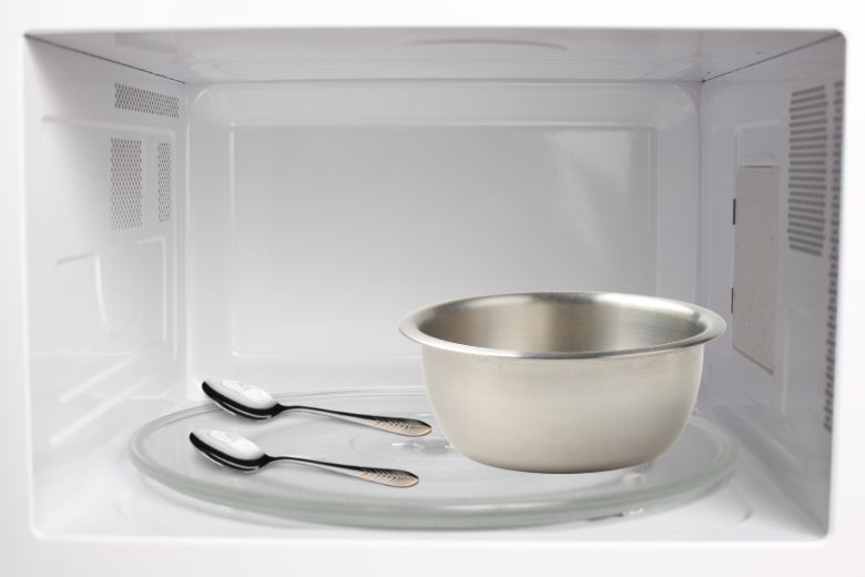 lò vi sóng bị đánh lửa trong lò-3