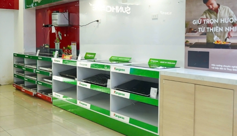 Bếp từ hàng trưng bày tại Điện máy HC